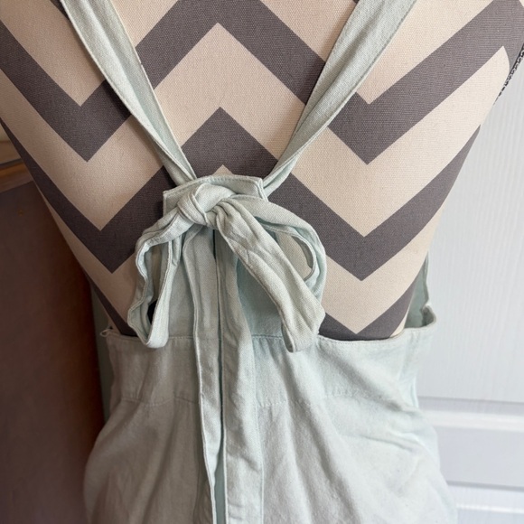 Vanilla Star Short Overalls Romper Size Medium - Picture 3 of 12